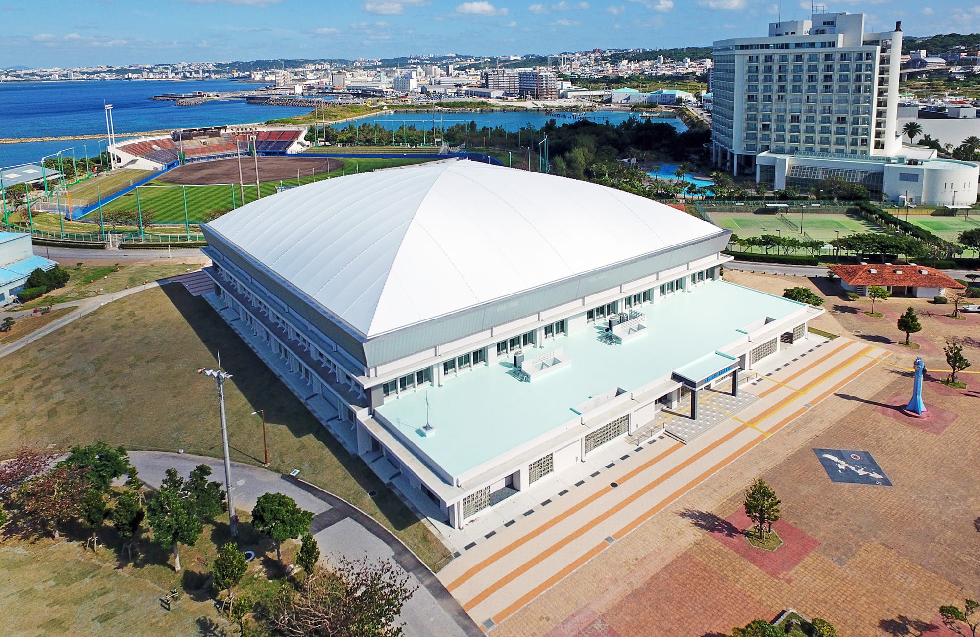 宜野湾市立総合公園　宜野湾ドーム