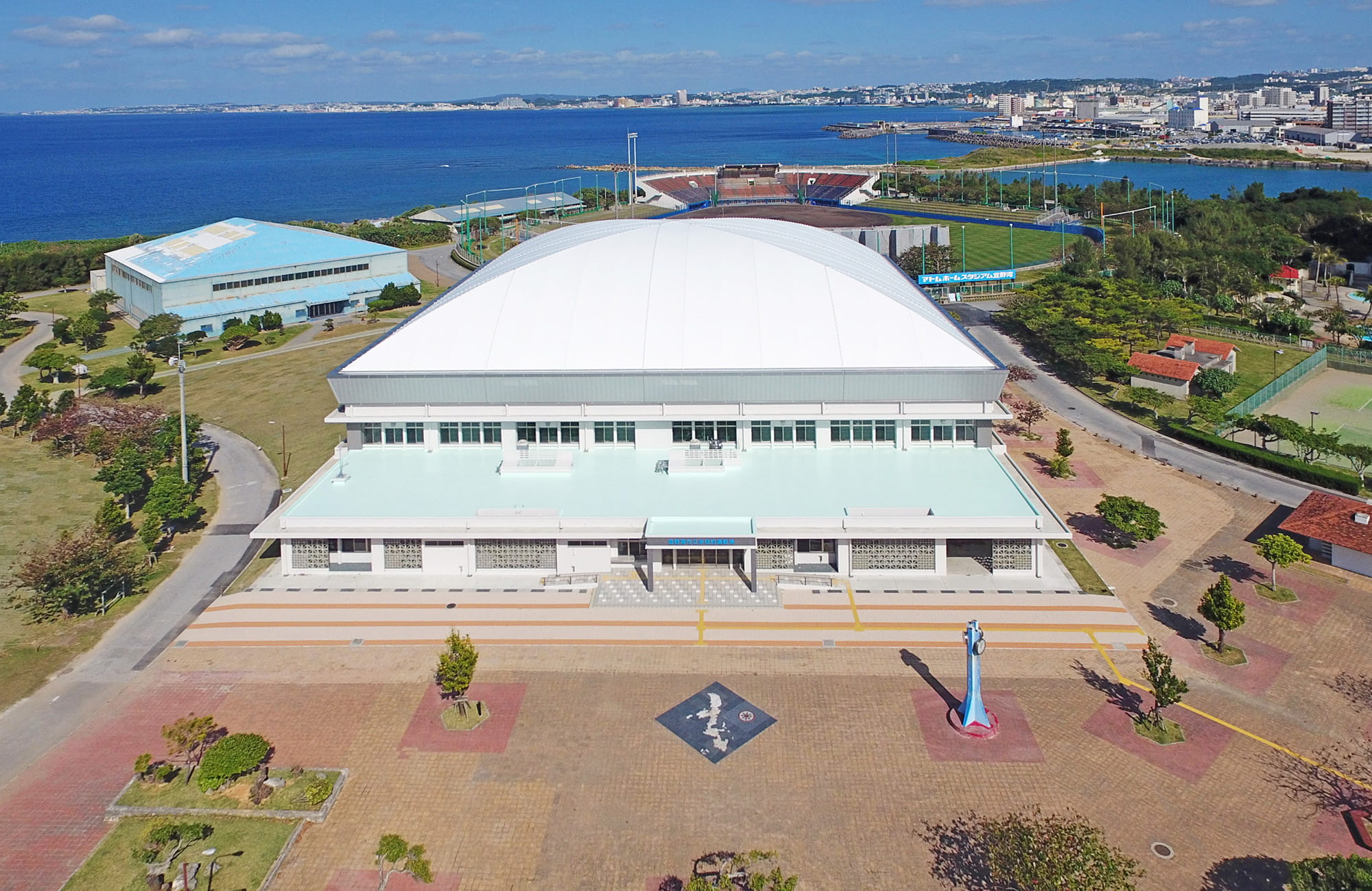 宜野湾市立総合公園　宜野湾ドーム